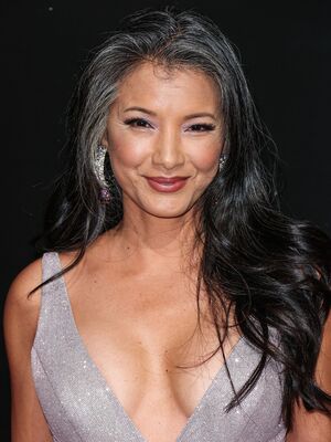 Kelly Hu