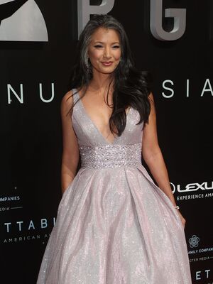 Kelly Hu